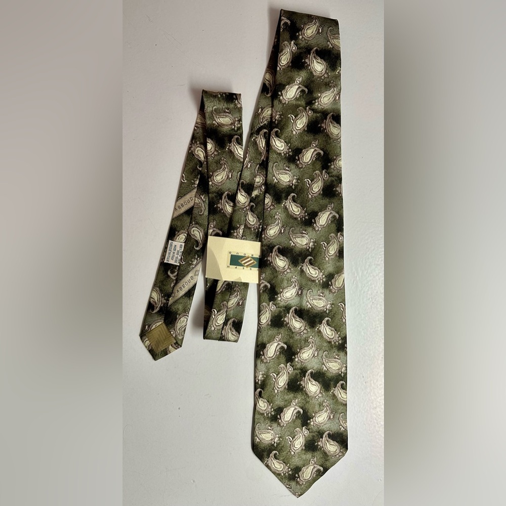 Joseph Abboud Men’s 100% Silk Tie Italian New Green Unisex Blokecore Old Money